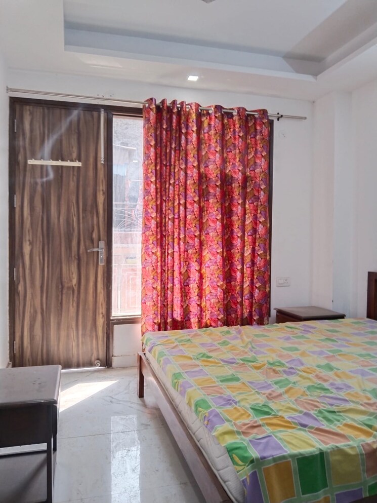 Bedroom, freedom fighters enclave 1 Bedroom 450 Sq.Ft. Builder Floor In Freedom Fighters Enclave Delhi 8205290