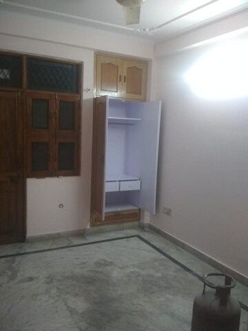 Room in 3 BHK Builder Floor at Raj Nagar Extension – for Rent