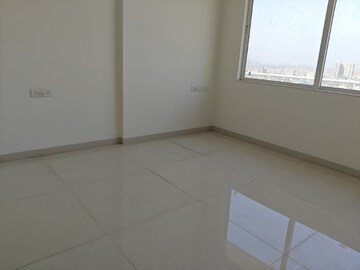 Room in 1 BHK Apartment at Tridhaatu Morya, Chembur – for Sale