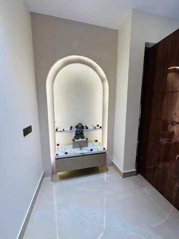 Bathroom in 3 BHK Builder Floor at Sector 34 – for Sale