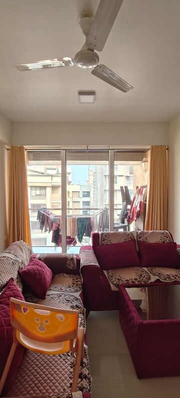 Living Room in 2 BHK Apartment at Chembur – for Rent