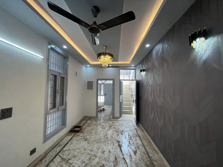 Room, sector 38 5 Bedroom 2500 Sq.Ft. Independent House In Sector 38 Faridabad 8205394