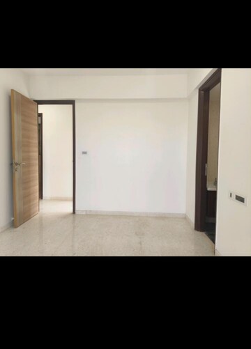 Room in 3 BHK Apartment at Ekta Tripolis, Goregaon West – for Rent