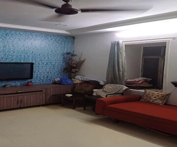 1 RK Apartment For Rent in Parel
