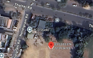 Plot For Sale in Thaltej