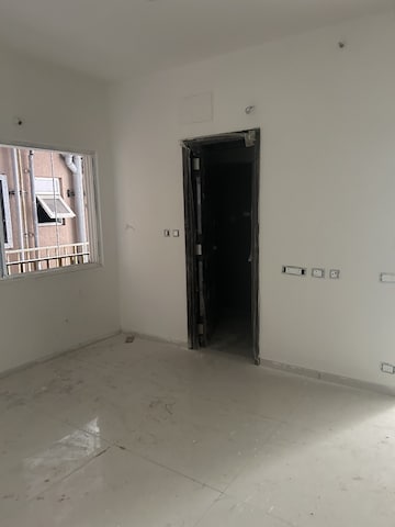 Room in 3 BHK Apartment at Rajapushpa Provincia, Narsingi – for Sale
