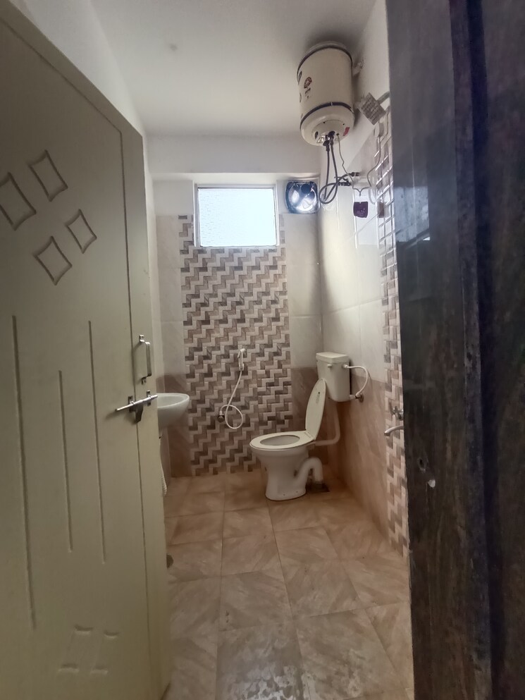 Bathroom, kondapur 3 Bedroom 2100 Sq.Ft. Apartment In Kondapur Hyderabad 8205523