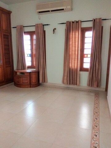 Room in 3 BHK Independent House at New Thippasandra – for Sale