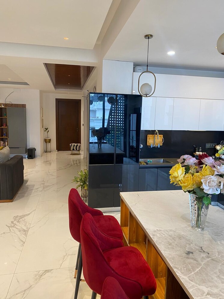  Parking, palam-vihar-residents-association 5 Bedroom 3200 Sq.Ft. Independent House In Palam Vihar Gurgaon 8205671