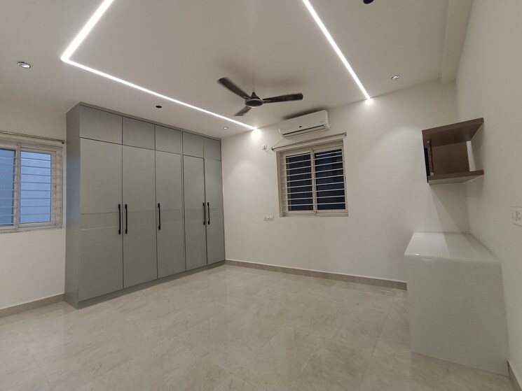 Room, kondapur 3 Bedroom 2100 Sq.Ft. Apartment In Kondapur Hyderabad 8205720