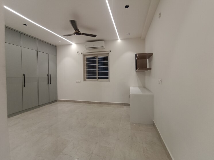 Room, kondapur 3 Bedroom 2100 Sq.Ft. Apartment In Kondapur Hyderabad 8205720