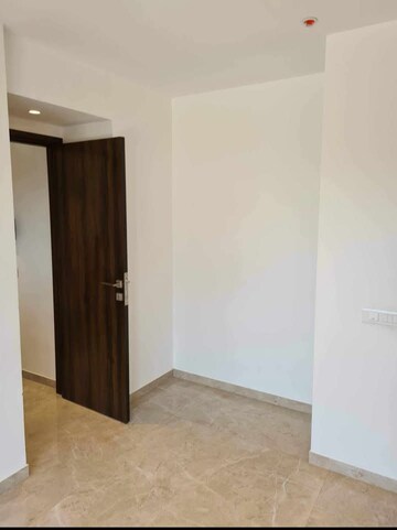 Room in 2 BHK Apartment at Castle Rock, Powai – for Rent