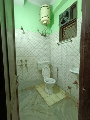 Bathroom in 1 RK Builder Floor at Khirki Extension – for Rent