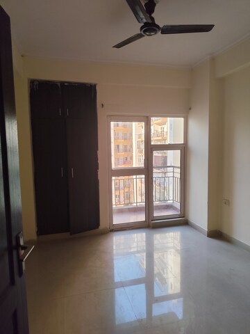 2.5 BHK Apartment For Rent in Aims Golf City, Sector 75