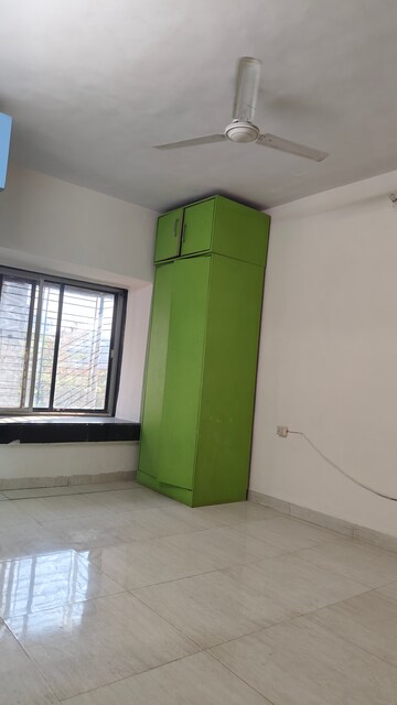 Room in 2 BHK Apartment at Sanskar CHS Andheri, Andheri West – for Rent