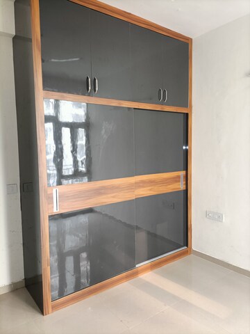 Kitchen in 3 BHK Apartment at Rishita Manhattan, Gomti Nagar – for Rent