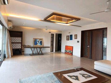 Living Room in 4 BHK Apartment at Siddhivinayak Horizon, Prabhadevi – for Sale