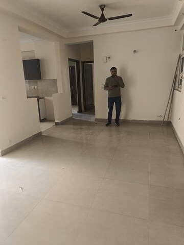 Room in 3 BHK Apartment at Futec Gateway, Sector 75 – for Sale