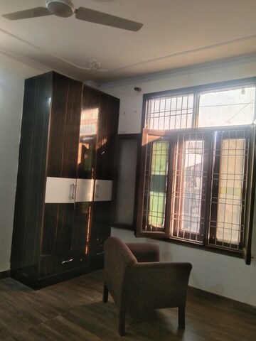 Living Room in 1.5 BHK Builder Floor at Chattarpur – for Rent