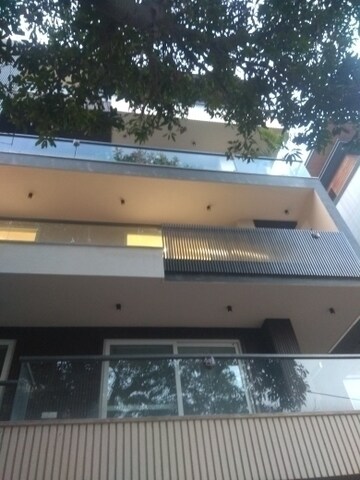 4 BHK Builder Floor – Exterior View View at Maharani Bagh - for Rent