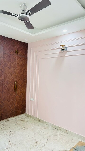 Room in 3 BHK Builder Floor at Niti Khand – for Sale