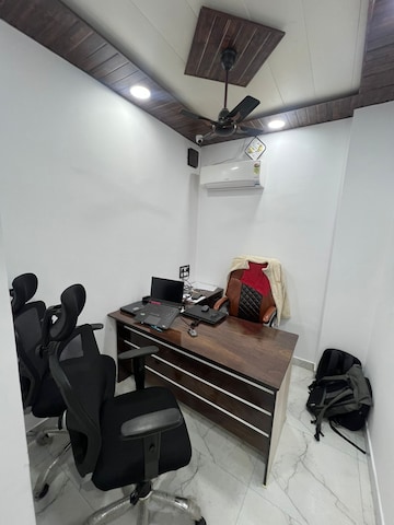 Commercial Office Space 120 Sq.Yd. For Rent in Rohini Sector 8 Delhi  8205964