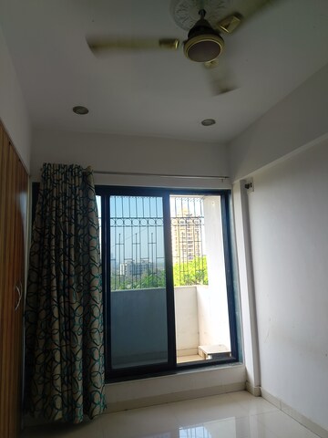 Room in 2 BHK Apartment at Vastu Anand Apartment, Kalwa – for Rent