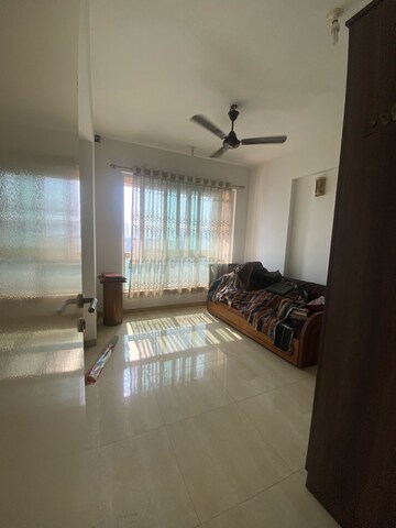 Living Room in 3 BHK Apartment at Hiranandani Meadows, Manpada – for Sale