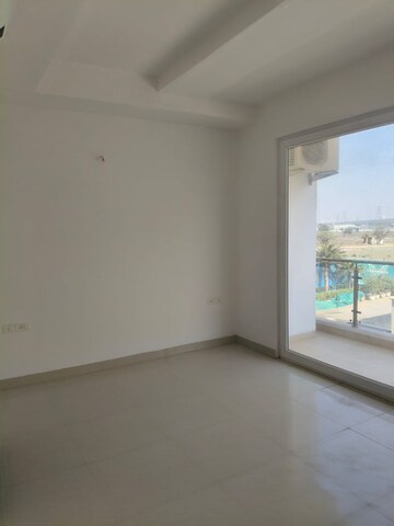 Room in 4 BHK Apartment at SS Linden, Sector 84 – for Rent