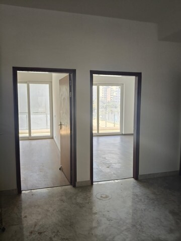 Room in 4 BHK Apartment at SS Linden, Sector 84 – for Rent