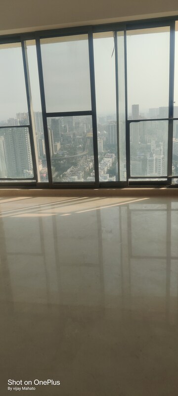 Room in 3 BHK Apartment at The Park Residency Andheri, Andheri West – for Sale