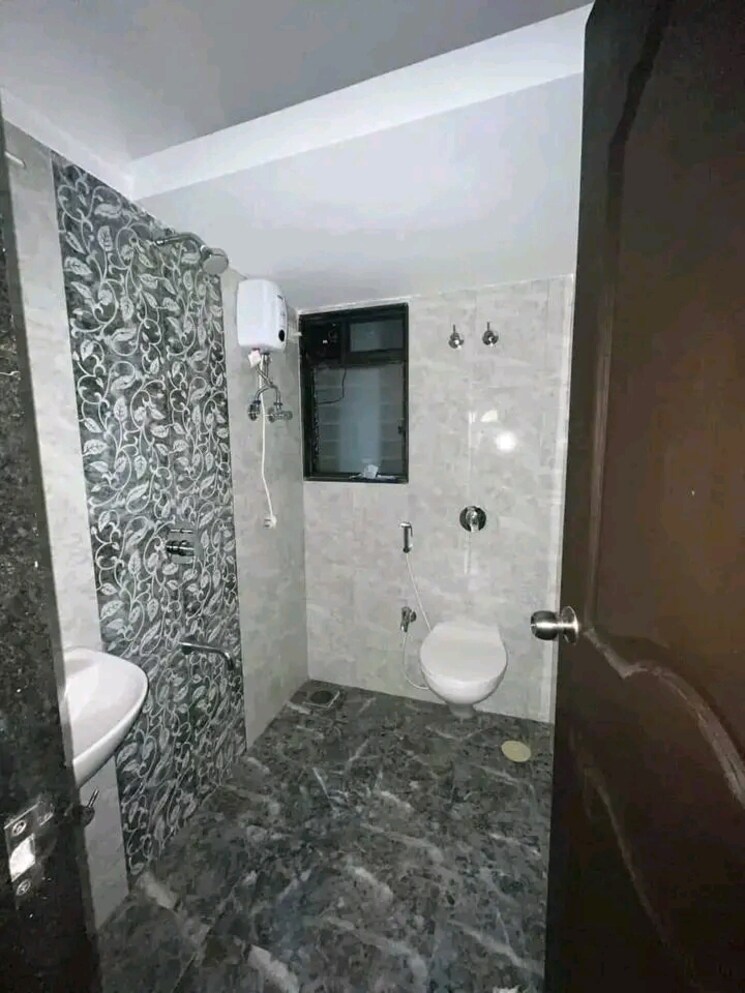 Bathroom, sadguru-sky-heights 1 Bedroom 381 Sq.Ft. Apartment In Nalasopara West Palghar 8206124