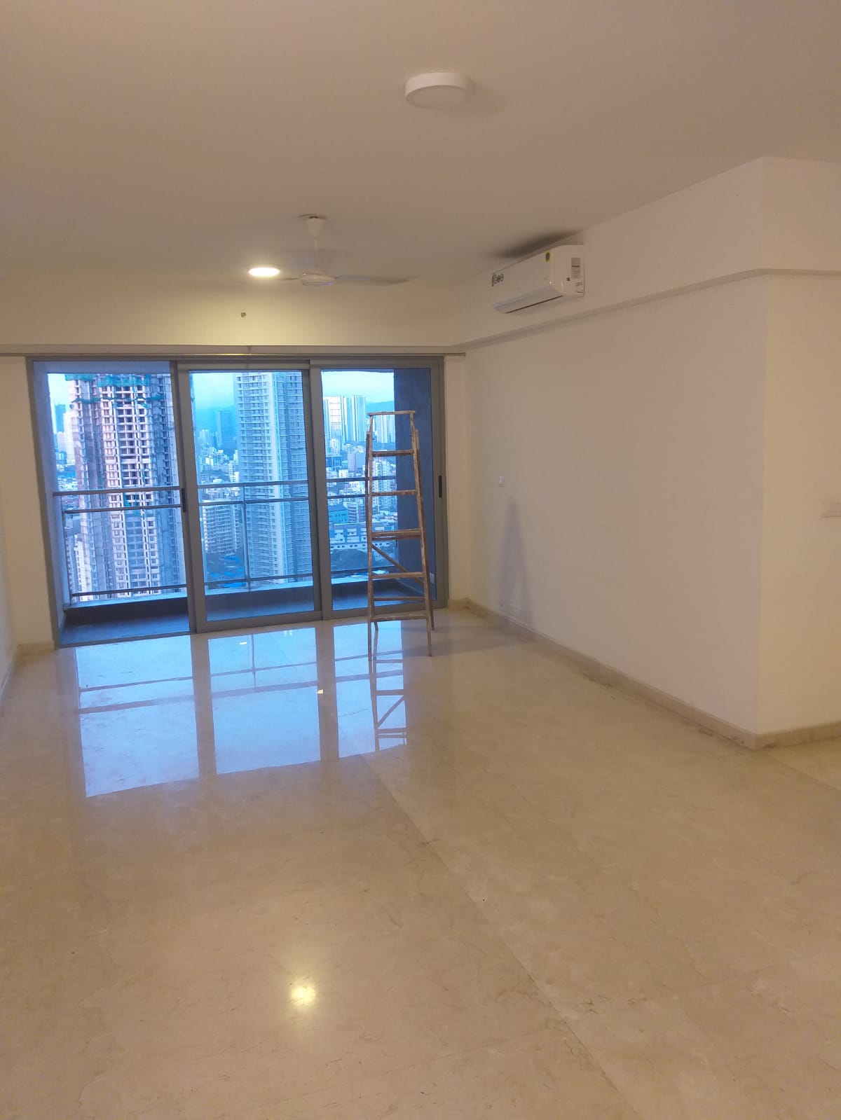 2 BHK Apartment For Sale in Horizon View Apartment