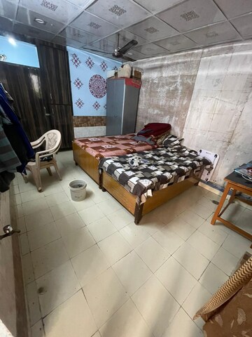 Master Bedroom in 2.5 BHK Apartment at Geotech Pristine Avenue, Sector 16c Greater Noida – for Rent