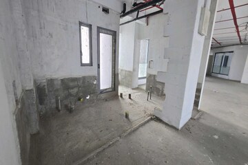 Bathroom in 4 BHK Apartment at Hubtown 25 South, Prabhadevi – for Sale