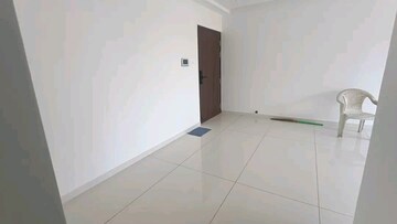 Room in 2 BHK Apartment at Shripal Avenue C.H.S, Nalasopara West – for Sale