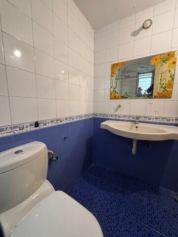 Bathroom in 3 BHK Apartment at Ponda – for Rent