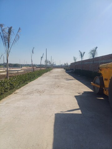  Plot For Sale in Jewar