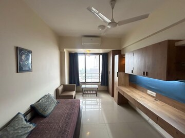 Living Room in 3 BHK Apartment at Siddhivinayak Horizon, Prabhadevi – for Sale