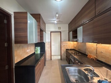 Kitchen in 3 BHK Apartment at Siddhivinayak Horizon, Prabhadevi – for Sale