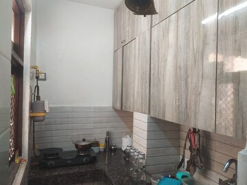 Bathroom in 1 BHK Builder Floor at Rohini Sector 16 – for Rent