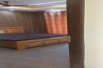 Bedroom in 4 BHK Independent House at Sector 14 – for Sale