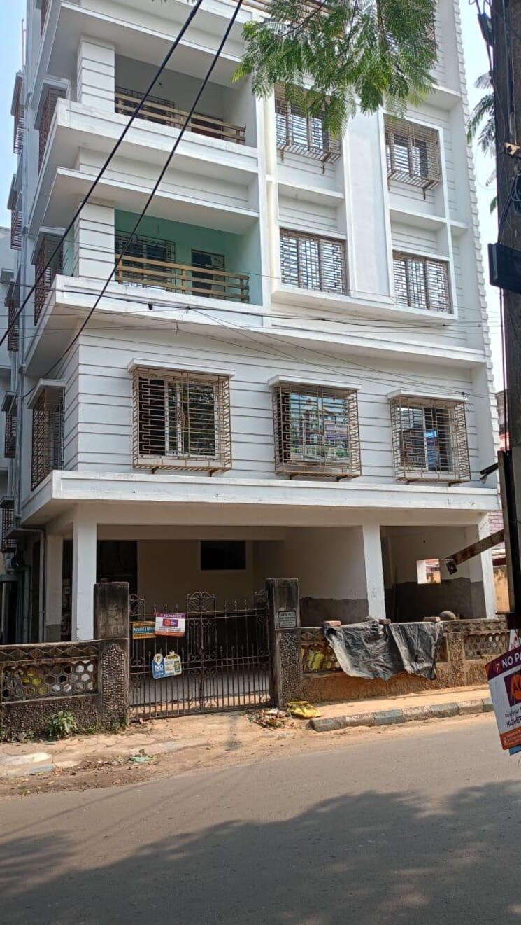 Exterior View, park street Commercial Showroom 5500 Sq.Ft. In Park Street Kolkata 8206319