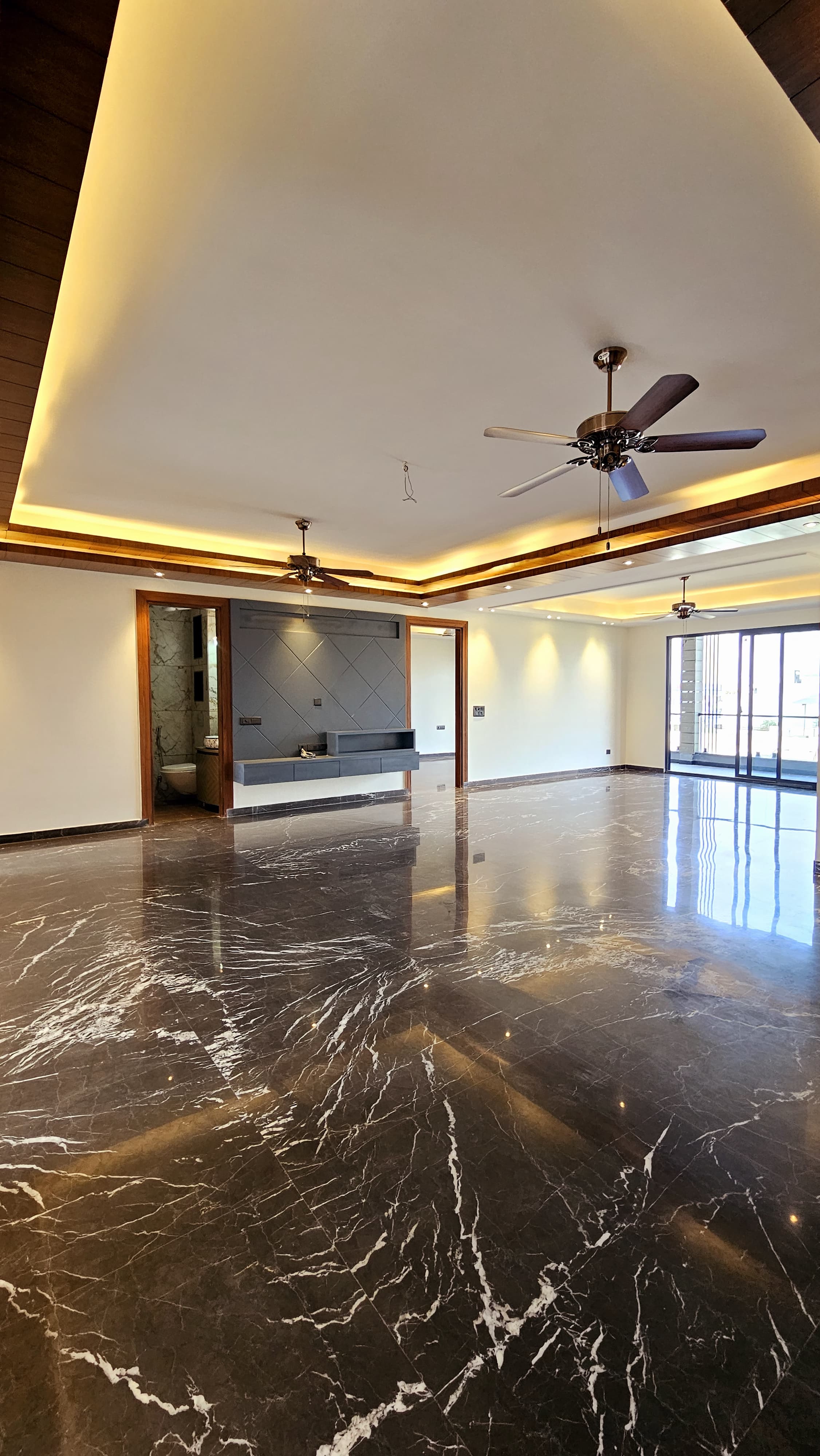 4 BHK + Servant Room Builder Floor For Sale in Kohli One Malibu Town