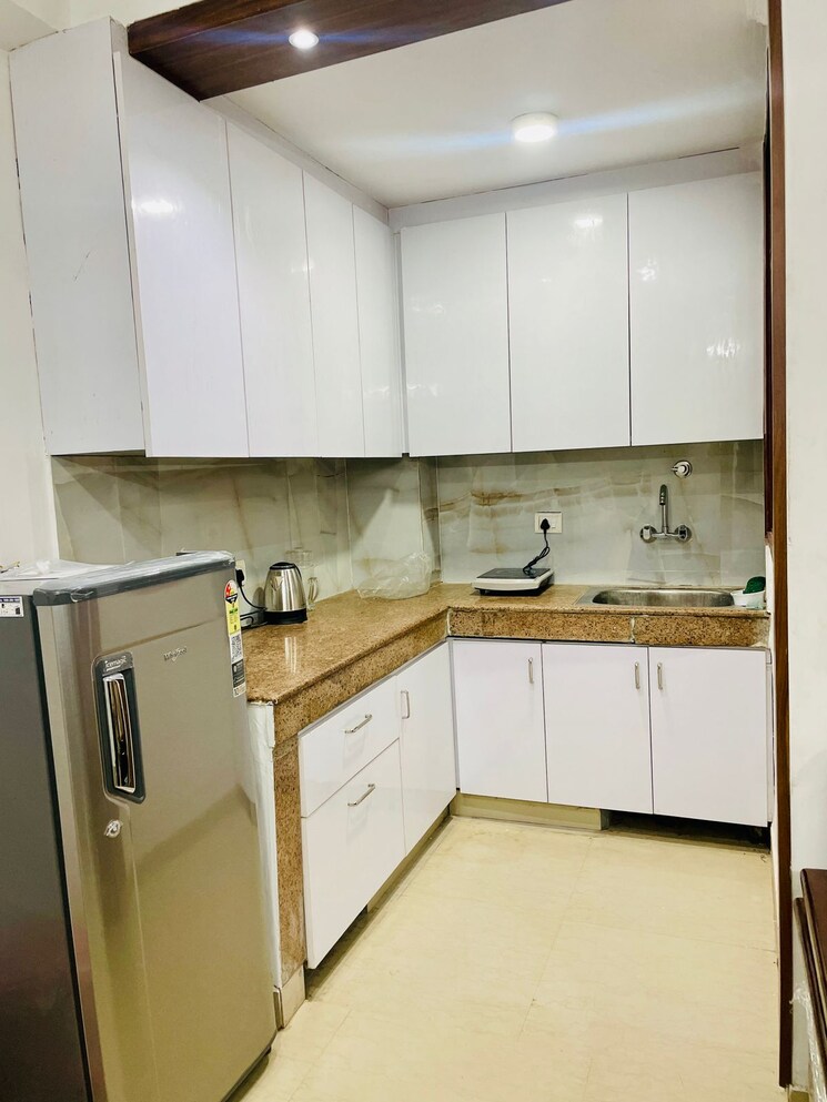 Kitchen, palm-residency-chhatarpur 3 Bedroom 150 Sq.Yd. Builder Floor In Chattarpur Delhi 8206333