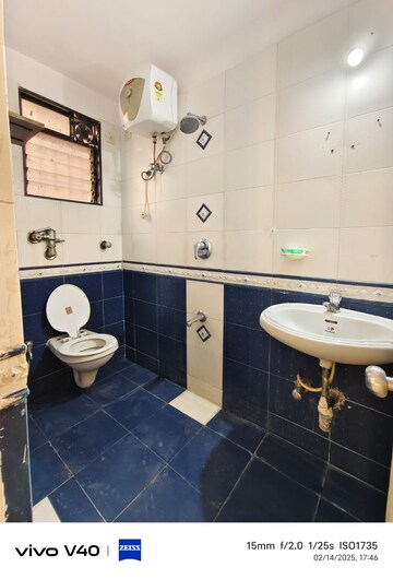 Master Bedroom in 3 BHK Apartment at Jay Balaji CHS, Nerul Sector 6 – for Rent