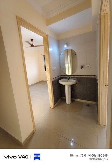Room in 3 BHK Apartment at Jay Balaji CHS, Nerul Sector 6 – for Rent
