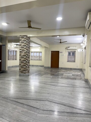 Commercial Office Space 3000 Sq.Ft. For Resale in Sudder Street Kolkata  8206388