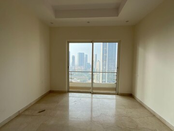 Room in 3 BHK Apartment at Indiabulls Sky Forest, Lower Parel – for Sale