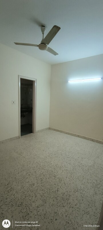 Furnished Amenities in 2 BHK Apartment at Eros Southend Apartments, Charmwood Village – for Rent